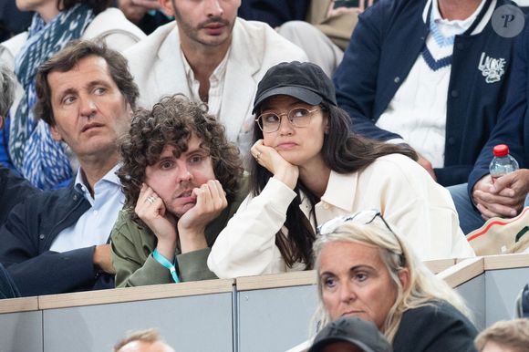 Thomas Soliveres, Lucie Boujenah en tribune lors des Internationaux de France 2025 à Roland Garros le 05 juin 2025 à Paris, France. Photo by Nasser Berzane/ABACAPRESS.COM