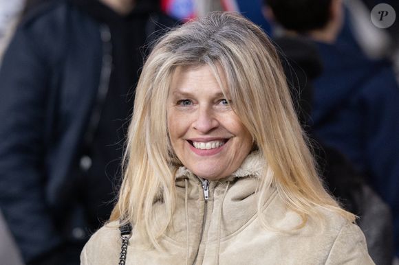 Linda Lacoste - Célébrités dans les tribunes du match de 8ème de finale aller de la Ligue Des Champions 2025-2026 (LDC) "PSG - Chelsea (5-2)" au Parc des Princes à Paris le 11 mars 2026. © Cyril Moreau/Bestimage
