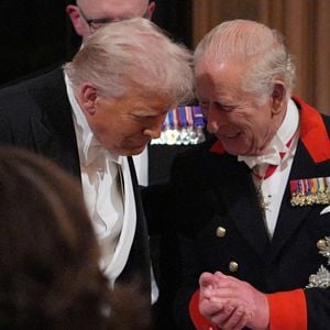Donald J. Trump (président des Etats-Unis) et la Première dame Melania Trump, le roi Charles III d'Angleterre et Camilla Parker Bowles, reine consort d'Angleterre, le prince William, prince de Galles, et Catherine (Kate) Middleton, princesse de Galles, lors du banquet d'Etat au chateau de Windsor en l'honneur de la visite officielle de président Donald Trump et de la Première dame Melania au Royaume-Uni - le 17 septembre 2025

© Yui Mok/WPA-Pool