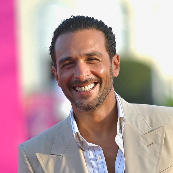 Une journée placée sous le signe du bonheur et de l'amour pour Maxim Nucci


Maxim Nucci assiste à la cérémonie de clôture du 49ème Festival du Cinéma Américain de Deauville. Photo par Franck Castel/ABACAPRESS.COM