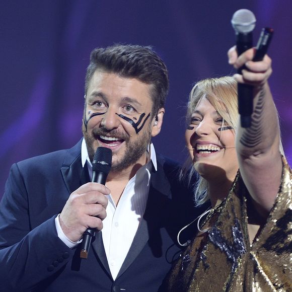 Hyphen Hyphen - Victoires révélation scène et Bruno Guillon - Cérémonie des 31 èmes Victoires de la Musique au Zénith de Paris le 12 février 2016
© Guirec Coadic / Bestimage