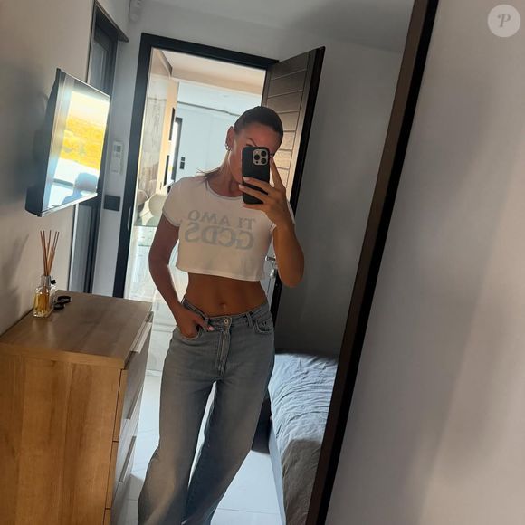Vitaa a pris quelques jours de vacances à Bandol, dans le Var.

Vitaa passe ses vacances en famille, en compagnie de sa petite dernière, Noa, âgée de trois ans. Compte Instagram de Vitaa / Publication du 11 août 2025