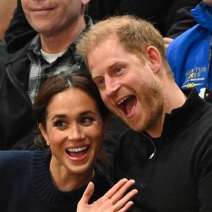 Le prince Harry, duc de Sussex, et Meghan, duchesse de Sussex, assistent à un match de basket-ball en fauteuil roulant au Centre des congrès de Vancouver lors des Jeux Invictus 2025 à Vancouver, au Canada, le 9 février 2025. Photo de Zak Hussein/Splash News/ABACAPRESS.COM