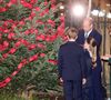 Ce spectacle de chants de Noël, soutenu par la Fondation royale, portée par le prince et la princesse de Galles, met en lumière depuis 2021 ceux qui font preuve d'empathie envers les autres.

Le prince William, Kate Middleton, et leurs enfants George, Charlotte et Louis, assistent au 5e concert de chants de Noël "Together at Christmas" à l'abbaye de Westminster à Londres, le 5 décembre 2025. PA Photo/ Bestimage
