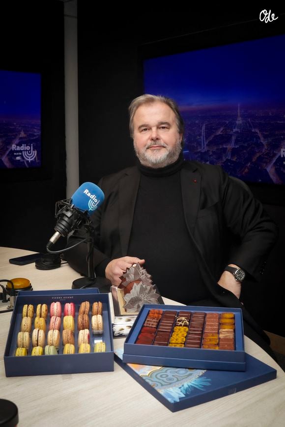 Exclusif - Pierre Hermé - Enregistrement de l'émission "15h-16h Annabelle Show" sur Radio J  à Paris, présentée par A.Nakache et diffusée en direct le 9 décembre
© Jack Tribeca / Bestimage