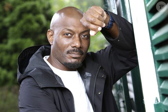 Harry Roselmack, qui a présenté le JT de TF1 par le passé, n'aurait jamais posé cette question

Exclusif - Harry Roselmack lors de la 29ème édition de "La Forêt des Livres chez Gonzague Saint-Bris" à Chanceaux-près-Loches, le 31 août 2025.
© Cédric Perrin/Bestimage