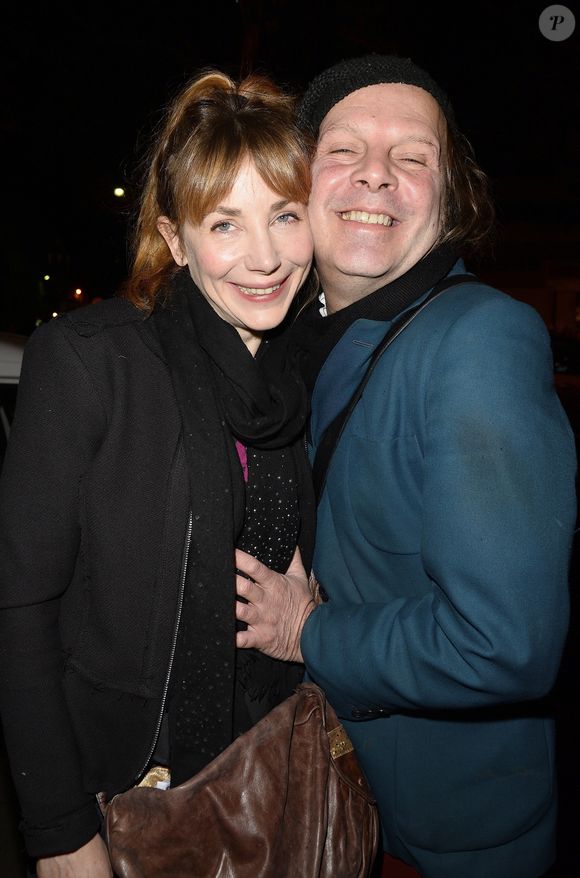 Interrogé par "Gala", le beau-fils de Gérard Depardieu a confié : "Je pense qu'ils ne sont pas atteints par des jugements éventuels. Ce n'est pas un sujet. De toute façon, eux-mêmes me critiquent tout le temps".

Exclusif - Julie Depardieu et son compagnon Philippe Katerine -  People assistent au concert de Arielle Dombasle à la Cigale à Paris le 4 novembre 2015. © Guirec Coadic / Bestimage