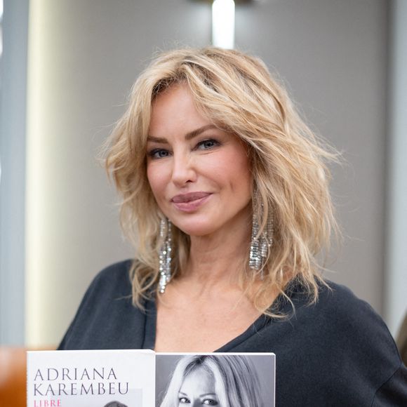 Adriana Karembeu à 'Des Livres, Des Artistes' à La Maison de la Chimie le 30 novembre 2024 in Paris, France. Photo by Nasser Berzane/ABACAPRESS.COM