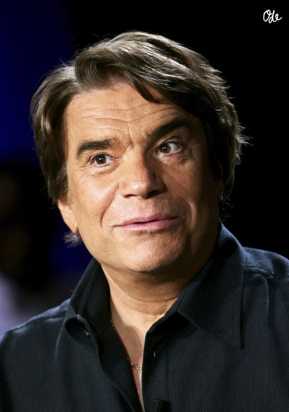 Bernard Tapie le rachète en 1982 et le transforme en navire performant, jusqu’à battre le record de la traversée de l’Atlantique Nord en 1988. 

Portrait de Bernard Tapie © Cédric Perrin / Bestimage 