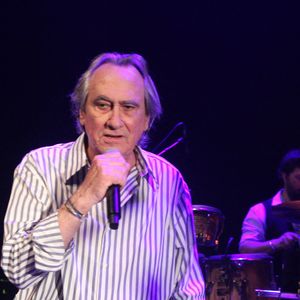 Invité de l'émission d'Amandine Bégot sur RTL ce vendredi 7 août 2026, Philippe Lavil est revenu sur cet épisode particulièrement difficile de sa vie.

Philippe Lavil - Philippe Lavil en concert au Café de la Danse à Paris le vendredi 29 mai 2026, dans le cadre de sa tournée "Sous le même soleil". © Philippe Baldini/Bestimage
