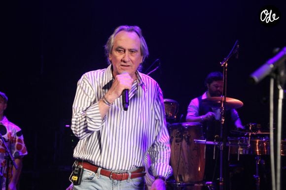 Invité de l'émission d'Amandine Bégot sur RTL ce vendredi 7 août 2026, Philippe Lavil est revenu sur cet épisode particulièrement difficile de sa vie.

Philippe Lavil - Philippe Lavil en concert au Café de la Danse à Paris le vendredi 29 mai 2026, dans le cadre de sa tournée "Sous le même soleil". © Philippe Baldini/Bestimage