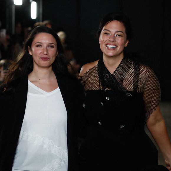 Alice Vaillant, Ashley Graham - Défilé de mode Femmes Printemps/Eté 2025 "Vaillant" (marque créée par Alice Vaillant, fille d'A. Roumanoff) à la poste du Louvre à Paris, France, le 24 septembre 2024. © Christophe Clovis / Bestimage