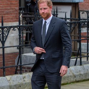 Le prince Harry, duc de Sussex, à la sortie du procès contre l'éditeur du journal "Daily Mail" à Londres, le 30 mars 2023.
© Tayfun Salci/Zuma Press/Bestimage
