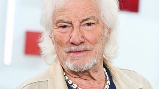 "Il faut que le partage des droits soit..." : A 96 ans, Hugues Aufray prépare sa succession entre ses enfants et sa femme Muriel, de 45 ans sa cadette