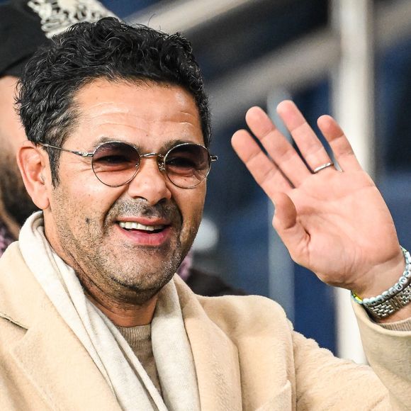 L'humoriste a partagé de discrètes photos de leur sortie au cours du week-end.

8 février 2026, Paris, France, France : Jamel DEBBOUZE lors du match de Ligue 1 entre le Paris Saint-Germain (PSG) et l'Olympique de Marseille (OM) au stade du Parc des Princes le 08 février 2026 à Paris, France. (Credit Image : © Matthieu Mirville/ZUMA Press Wire / Bestimage)