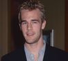Emilia évoque les souvenirs de son père, notamment un chapeau qu’elle garde pour sentir son odeur et rester proche de lui.

Nashville, TN FILE PHOTOS James Van Der Beek, la star de la série pour adolescents des années 1990 "Dawson's Creek", est décédé mercredi à l'âge de 48 ans après une bataille contre le cancer, a annoncé sa femme sur les médias sociaux.

Photo : Backgrid USA / Bestimage
