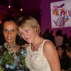 Et Karine Silla a vécu ce jour inoubliable de 1992 avec son amie Valeria Bruni Tedeschi

Exclusif -  Karine Silla, Valeria Bruni Tedeschi - Soirée des 15 ans de l'association "Maïsha Africa" de Sonia Rolland au Pavillon Cambon à Paris le 19 septembre 2016. VEEREN-MOREAU / BESTIMAGE