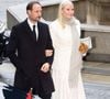 Mais si elle arrivait à être inscrite sur la liste d'attente, elle ne serait peut-être pas prioritaire 

Le prince Haakon (Le prince Haakon de Norvège), la princesse Mette-Marit (La princesse Mette-Marit de Norvège), cérémonie de remise du Prix Nobel de la Paix 2025 à Maria Corina Machado à l'Hôtel de Ville d'Oslo, Norvège, 10 décembre 2025. Dana Press / Bestimage