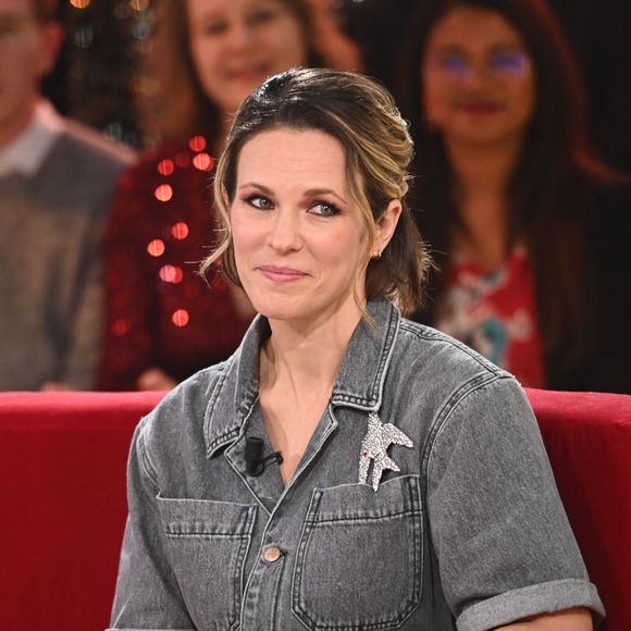 Lorie (Laure Pester) - Enregistrement de l'émission "Vivement dimanche" au studio Rive Gauche, présentée par M. Drucker le 19 novembre 2025, avec une diffusion sur France 3 le 28/12/2025. Photo par Guillaume Gaffiot / Bestimage