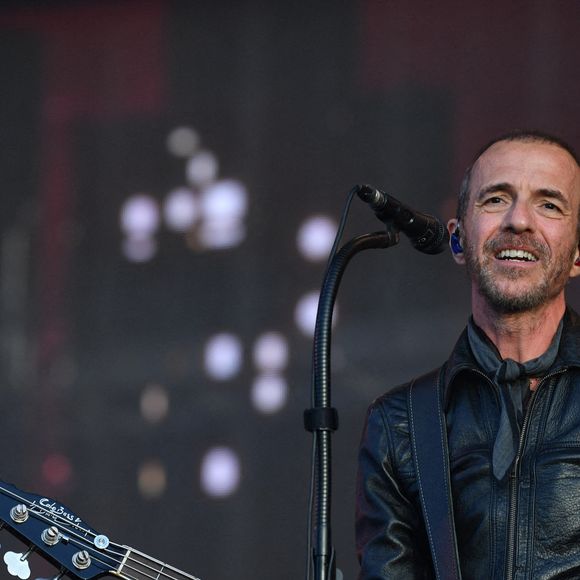 Calogero se produit lors de la Fête de l'Humanité au Plessis-Pâté / Bretigny-sur-Orge, France, le 15 septembre 2024. Photo par Christophe Meng / ABACAPRESS.COM