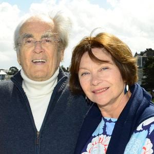 Revenant sur le film Il était une fois Michel Legrand sorti le 4 décembre 2024, celle qui a été mariée au compositeur de 2014 à 2019 explique qu'elle a finalement été un peu déçue de ce projet

Exclusif  - Rendez-vous avec Macha Méril et son mari Michel Legrand en thalassothérapie au centre Thalassa à Dinard. Le 28 avril 2015