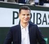 Alors qu'il est actuellement à l'antenne chaque jour pour présenter Roland-Garros sur les antennes de France Télévisions, Laurent Luyat a pris le temps d'accorder une interview à "Gala".

Exclusif - Laurent Luyat - Plateau de France Télévisions sur le court pour le direct de 20h à la suite de la Finale Hommes des Internationaux de France de Tennis de Roland Garros.
© Bertrand Rindoff / Bestimage