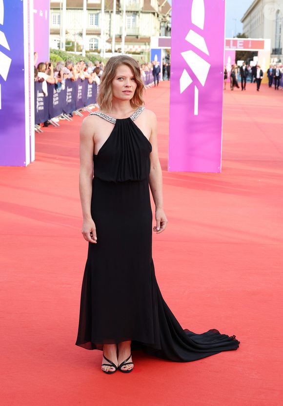Mélanie Thierry - Les célébrités arrivent à la cérémonie d'ouverture du 49ème Festival du Cinema Americain de Deauville, France, le 1er septembre 2023. © Denis Guignebourg/Bestimage