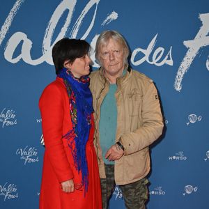 Le chanteur Renaud Sechan et sa femme Cerise assistent à l'avant-première de 'La vallée des fous' au cinéma Pathe Wepler à Paris, France, le 12 novembre 2024. © Mireille Ampilhac/ABACAPRESS.COM