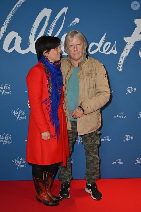 Le chanteur Renaud Sechan et sa femme Cerise assistent à l'avant-première de 'La vallée des fous' au cinéma Pathe Wepler à Paris, France, le 12 novembre 2024. © Mireille Ampilhac/ABACAPRESS.COM