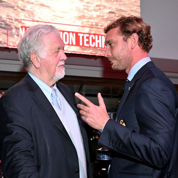 Pierre Casiraghi avait déjà brillé en juillet 2025 en remportant l’Admiral’s Cup, une première depuis 22 ans.

Pierre Casiraghi durant la cérémonie d'intronisation des nouveaux membres du Yacht Club de Monaco ainsi que la remise des YCM Awards-Trophée Credit Suisse 2025, présidé par le prince Albert II de Monaco, le 16 décembre 2025, au Yacht Club de Monaco. Le titre de "régatier du Y.C.M. de l'année 2025" a été remporté par Pierre Casiraghi. Ce sont les membres du Club qui ont voté et choisi entre plusieurs régatiers. © Bruno Bebert / Bestimage