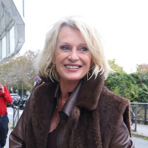 Sophie Davant est une vraie épicurienne et elle le revendique. La star du petit écran vient de poster une photo qui a mis l'eau à la bouche de ses milliers d'abonnés Instagram.

Exclusif - Sophie Davant - Arrivées lors de l'enregistrement de l'émission "Vivement Dimanche" à Paris. © Bestimage