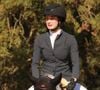 Mais sa vraie, passion, c'est l'équitation, discipline qu'elle pratique depuis son plus jeune âge.

Mathilde Pinault et son entraîneur lors de la reconnaissance du parcours, de l'échauffement et de la compétition – Longines League of Nations – Gassin-Saint-Tropez, au Haras de Gassin – Polo Club Saint-Tropez, le 20 septembre 2025.
© Franz Chavaroche / Bestimage