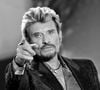 Les voisins se plaignaient parfois du bruit, et la police venait, mais Johnny poursuivait ses sessions musicales sans relâche.

Archives - Portrait de Johnny Hallyday sur le plateau d'une émission "Spécial Johnny Hallyday" sur M6. Le 17 novembre 2003. © CEDRIC PERRIN / BESTIMAGE