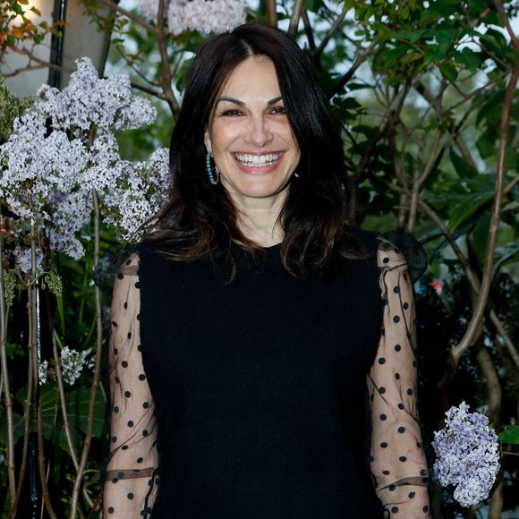 Helena Noguerra (jury 2024) - Remise du prix littéraire "Closerie des Lilas" à la Closerie des Lilas, à Paris le 25 avril 2024. Le prix littéraire de la Closerie des Lilas a été décerné à la romancière Arièle Butaux pour son livre "le cratère". © Christophe Clovis / Bestimage