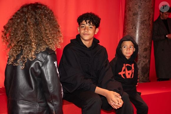 Enfants Cristiano Ronaldo et Georgina Rodrigez au défilé Vetements mode femme automne / hiver 2024-2025 lors de la Fashion Week de Paris (PFW), au Pavillon Cambon , France, le 1er Mars 2024. © Jérémy Melloul/Bestimage