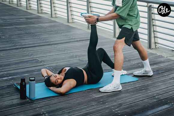 Après 3 à 4 semaines, la masse musculaire peut commencer à diminuer, avec une perte de force plus précoce.

Image Pexels