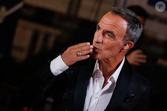 Nikos Aliagas assiste aux 26e NRJ Music Awards au Palais des Festivals le 1er novembre 2024 à Cannes, France. Photo par Anne Barson/ABACAPRESS.COM
