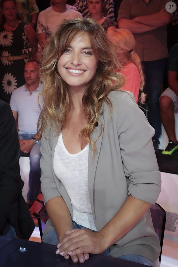 son remplaçant vient d'être officialisé.

Exclusif - Laetitia Milot - Emission "Tout beau, tout n9uf" présentée par C. Hanouna sur W9 à Paris le 8 septembre 2025. © Jack Tribeca / Bestimage
No Web - Belgique et Suisse