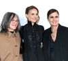 Et sa maman Shelley Stevens !
Natalie Portman avec sa mère Shelley Stevens et Maria Grazia Chiuri posent à la fin du Défilé de Mode Dior, Prêt-à-porter Automne / Hiver 2025-2026 dans le cadre de la Fashion Week de Paris, France, le 04 Mars 2025.
© Bertrand Rindoff / Bestimage