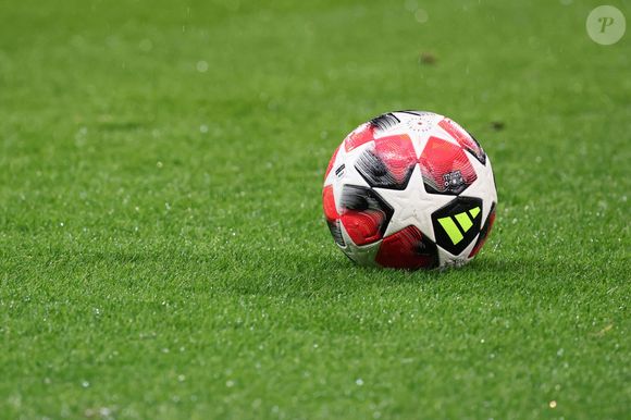 “Je suis tombé. Je me suis réveillé à l'hôpital. Je ne savais pas mon nom”, explique Pascal Rousseau

Ballon officiel Ligue des Champions lors du match LOSC Lille vs Feyenoord, Ligue des Champions, Decathlon Arena stade Pierre Mauroy Villeneuve d'Ascq, le 29 janvier 2025 - photo Laurent Sanson / PsnewZ