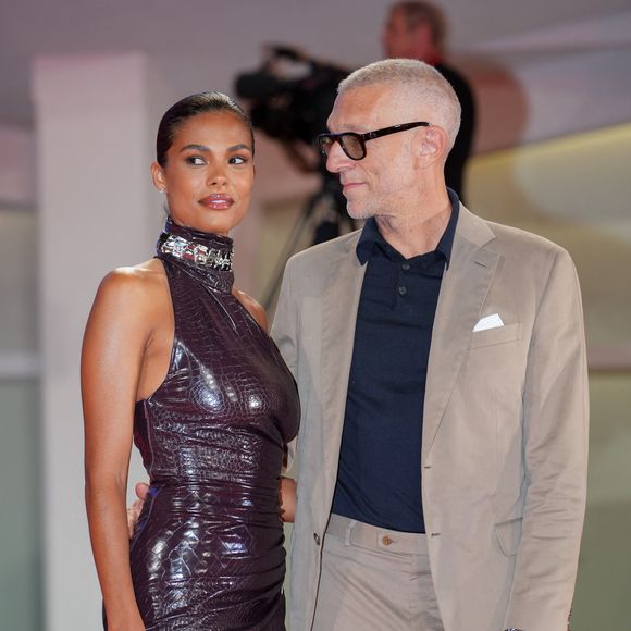 Tina Kunakey et son mari Vincent Cassel à la projection du film "Athena" lors de la 79ème édition du festival international du film de Venise (La Mostra), Italie, le 2 septembre 2022. © MPP/Bestimage