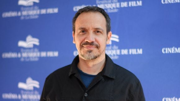 Alexandre Astier (Kaamelott) père de 7 enfants : ce qu'il a mis en place pour être le moins possible absent