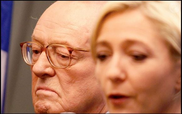 Marine Le Pen et Jean-Marie Le Pen. 
DOMINIQUE JACOVIDES / BESTIMAGE