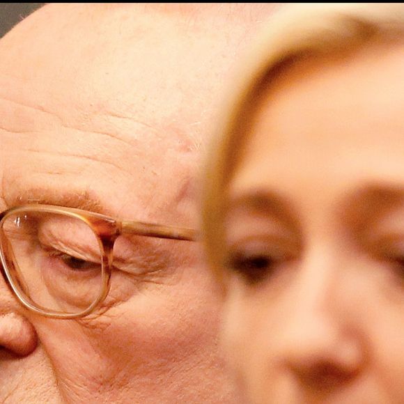 Marine Le Pen et Jean-Marie Le Pen. 
DOMINIQUE JACOVIDES / BESTIMAGE