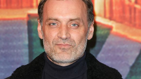 Augustin Trapenard montre cet endroit atypique qui se trouve dans le bel appartement parisien qu'il partage avec l'homme de sa vie