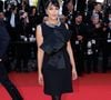 Son look Prada rendait hommage à Audrey Hepburn dans Diamants sur canapé.
Leïla Bekhti - Montée des marches du film " Histoires de la nuit " lors du 79ème Festival International du Film de Cannes, le 21 mai 2026. © Jacovides-Moreau / Bestimage