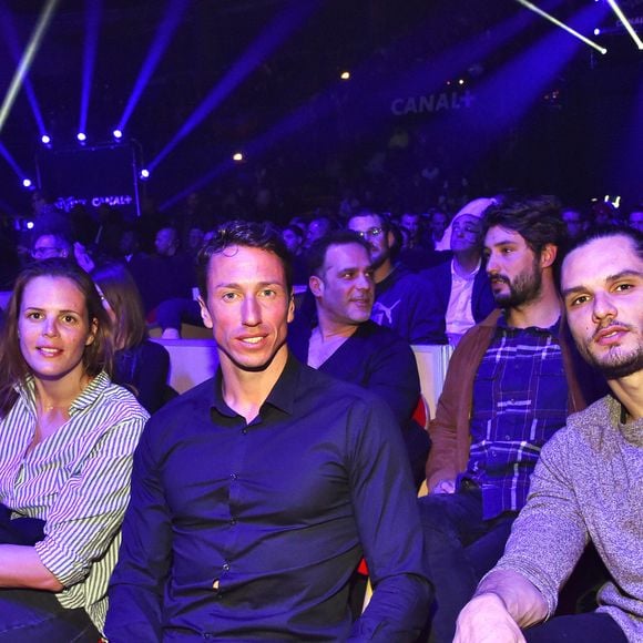 Laure Manaudou, Frédérick Bousquet (ex compagnon de laure Manaudou, ils sont parents d'une petite Manon née en 2010), Jérémy Frérot, son compagnon (en arrière plan, barbu) et son frère à droite, Florent Manaudou lors du gala de boxe organisé par Univent Production au Palais des Sports de Marseille le 24 mars 2018. © Bruno Bebert/Bestimage