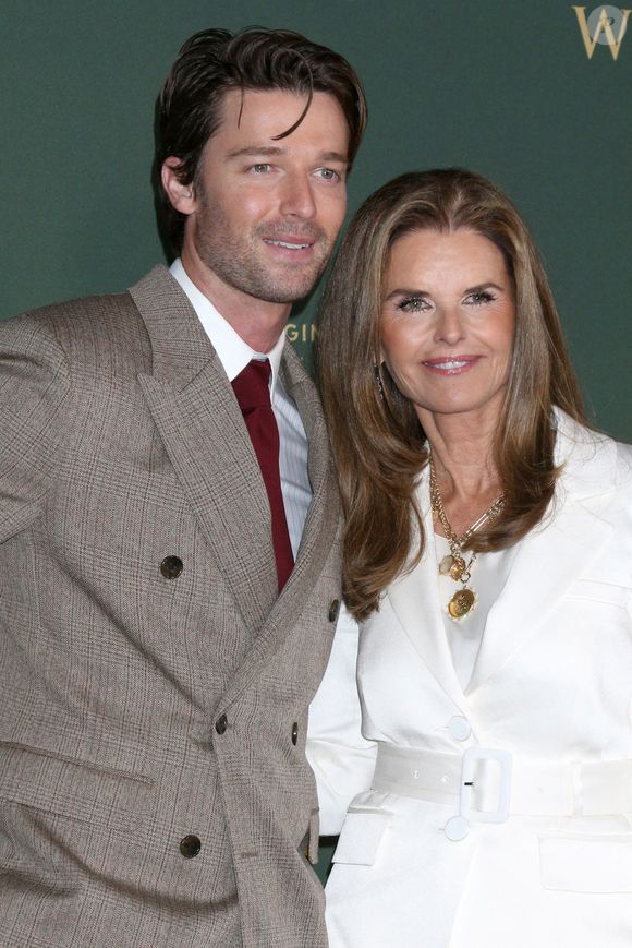 Patrick Schwarzenegger et Maria Shriver à la première de la saison 3 de White Lotus aux Paramount Studios le 10 février 2025 à Los Angeles.

© Kay Blake/ZUMA Press Wire