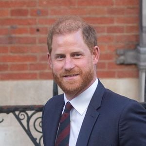 Après plusieurs mois loin de son pays natal, le prince Harry revient au Royaume-Uni avec un emploi du temps bien chargé...

Le prince Harry, duc de Sussex à l'issue du 2ème jour de son appel de la décision de la Haute Cour à propos de son droit à des gardes du corps armés payés par le contribuable. Zuma Press / Bestimage