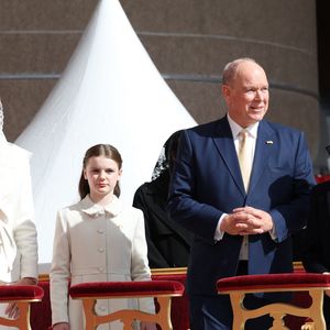 La princesse Charlene de Monaco, la princesse Gabriella de Monaco, la comtesse de Carlades, le prince Albert II de Monaco et le prince Jacques, prince héréditaire de Monaco, marquis des Baux, lors de la messe papale au stade Louis-II de Monte-Carlo, à Monaco, le 28 mars 2026. Le pape Léon XIV se rend à Monaco pour un voyage symbolique d'une journée, la première présence papale à Monaco depuis près de cinq siècles. © Jean-Charles / Pool Monaco / Bestimage